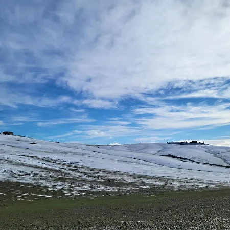 Casa Per L'osticcio Vista Sulla Val D'orcia * Montalcino